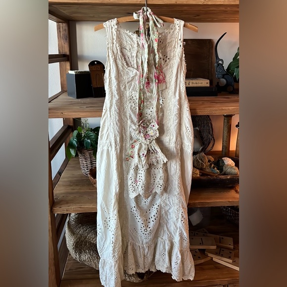 Magnolia Pearl Dresses & Skirts - ♥️ Magnolia Pearl Eyelet & Lace Layla Slip